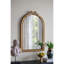 Miroir mural 23,5 x 1,5 x 37,3 po avec cadre doré orné