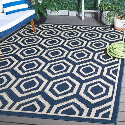 Tapis d'intérieur / extérieur à motif géométrique Deedrick