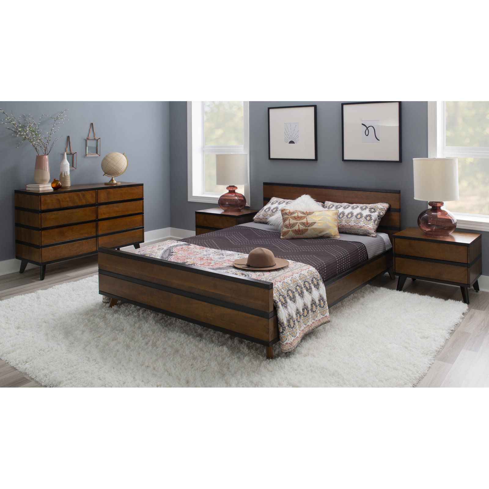 Santavia Bedroom Set