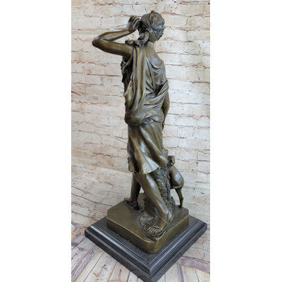 Figurines et sculptures Tarmo