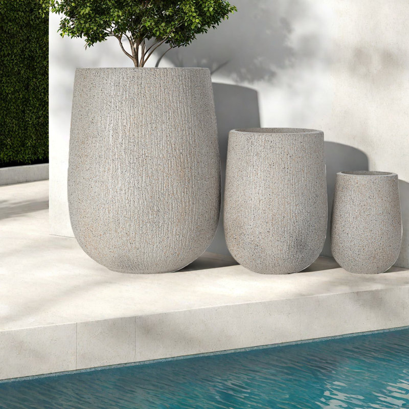 Jardinières modernes et durables en forme d'œuf pour les espaces intérieurs et extérieurs