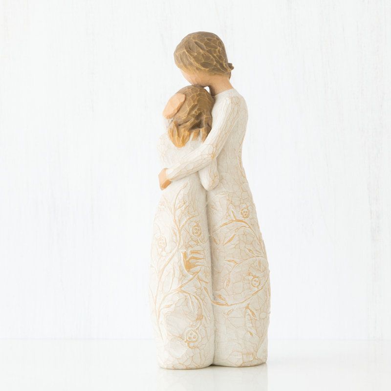 Elegant Resin Figurine with Sentimental Design