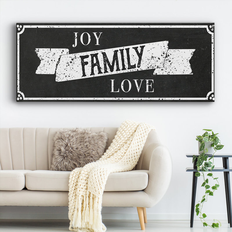 «Joy Family Love», art textuel sur toile, H 24 po x l 60 po x P 1,5 po