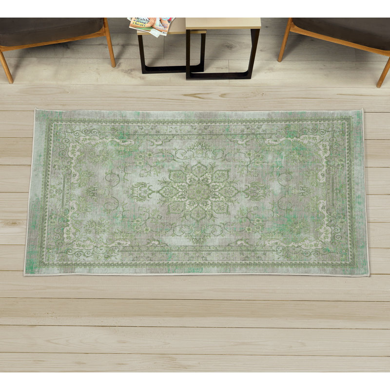 Floral Decorative Area Rug Carpet for Bedroom and Dorm, Rectangle 2'3" x 3'9"