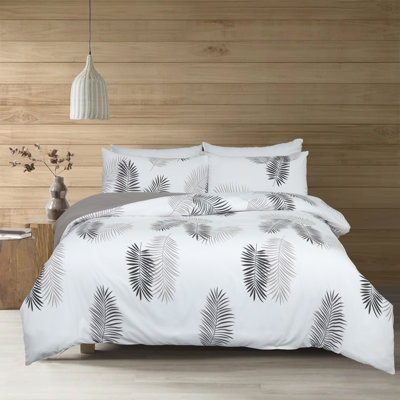 Braylene Microfiber Duvet Cover Set with Pillowcases