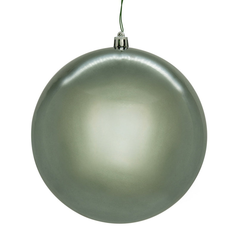 Boule brillante transparente étain percée aux rayons UV. Comprend 4 décorations par boîte., H 6 po x l 6 po x P 6 po
