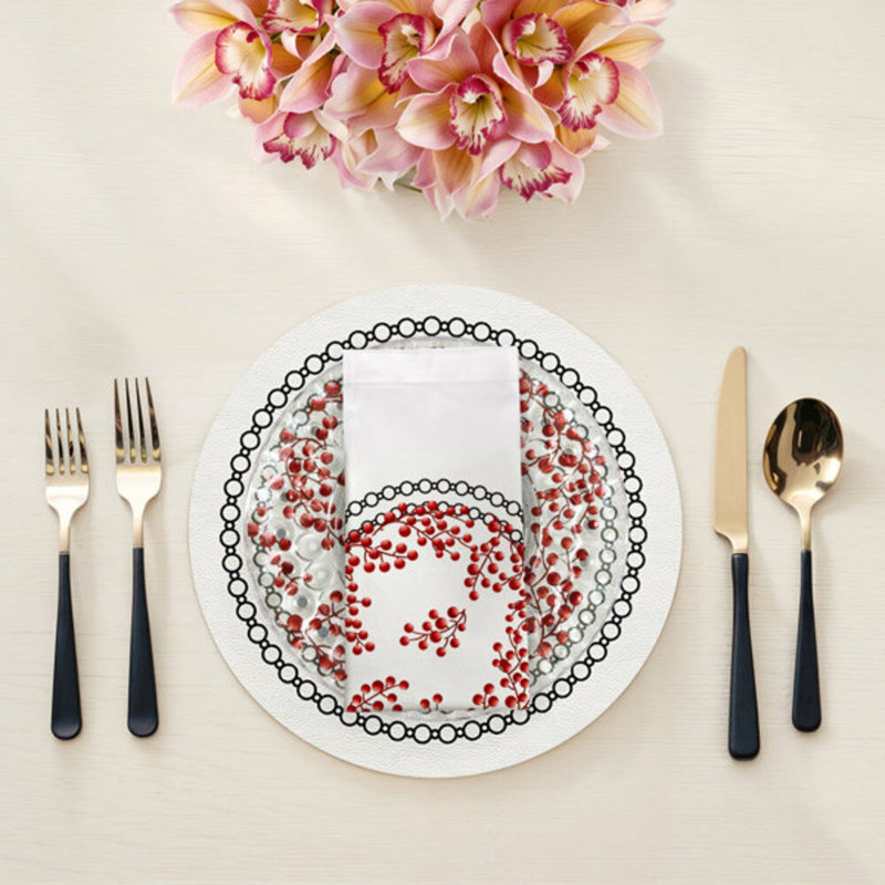 Christmas Berries Cotton Blend Square Napkins, Red White