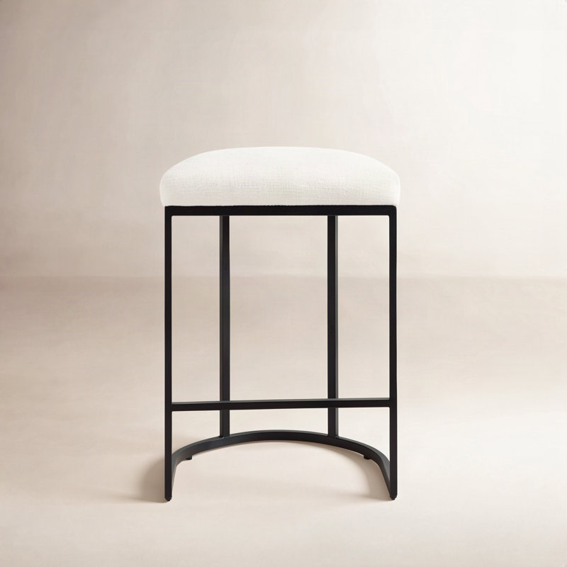 Skyr Novi Stool, Beige, Black