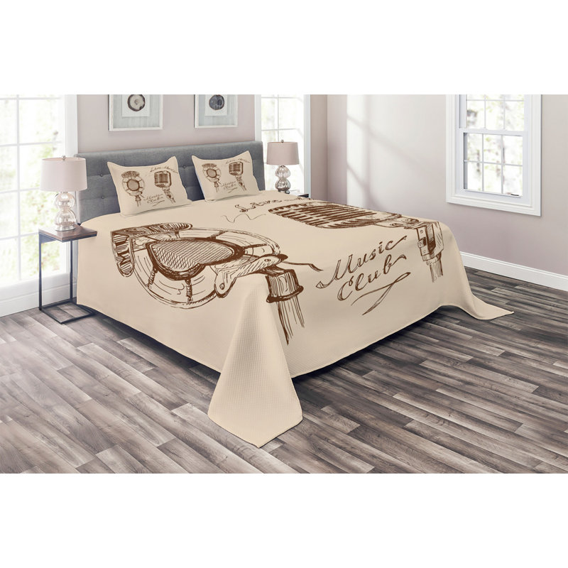 Music Traditional Coverlet, King Bedspread + 2 Shams
