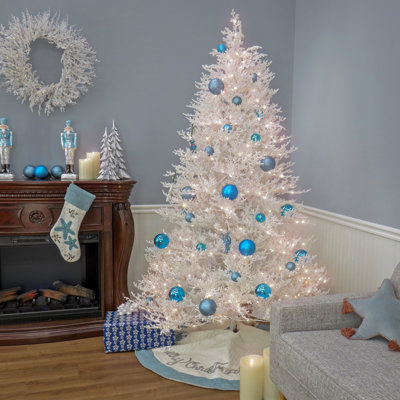 Lighted Christmas Tree with Realistic Needles