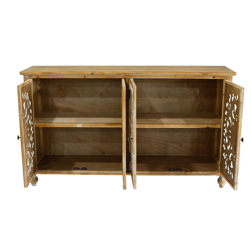 Commode d'appoint à 4 portes - Rangement pour différentes pièces. Fabriquée à la main, avec un fini vieilli, cette commode fonctionnelle à 4 portes est idéale pour le salon. Son aspect vieilli lui confère un charme particulier.