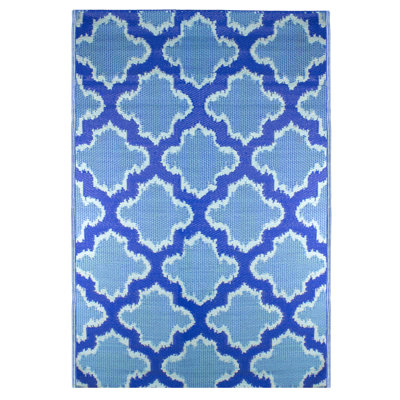 4' x 6' Blue Quatrefoil Rectangular Outdoor Area Rug