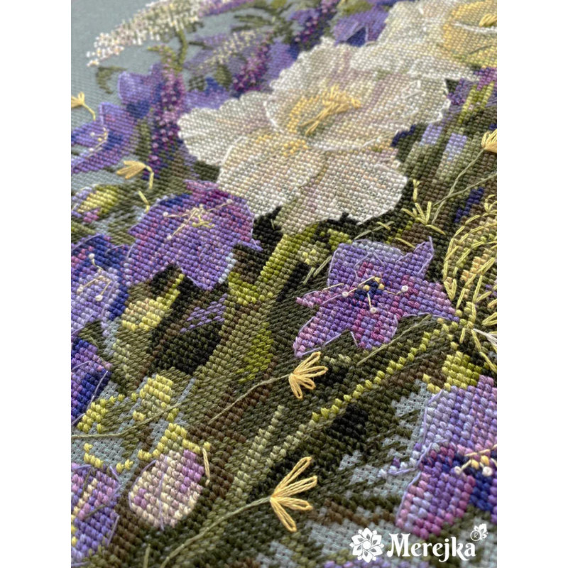 Trousse de broderie au point de croix comptée « Lys blanc » de Merejka K-223