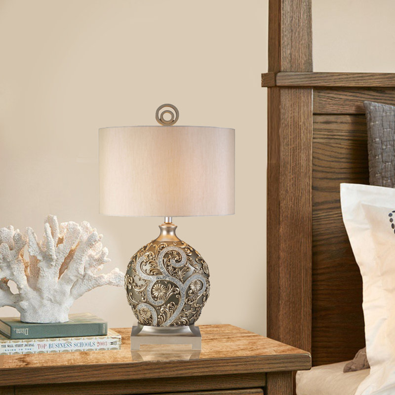 Schuldt Metal USB Table Lamp
