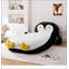 Fauteuil-lit pingouin en fausse fourrure moelleuse, garni de mousse à 100 %, pour le confort de la chambre et de la salle de jeux des enfants.