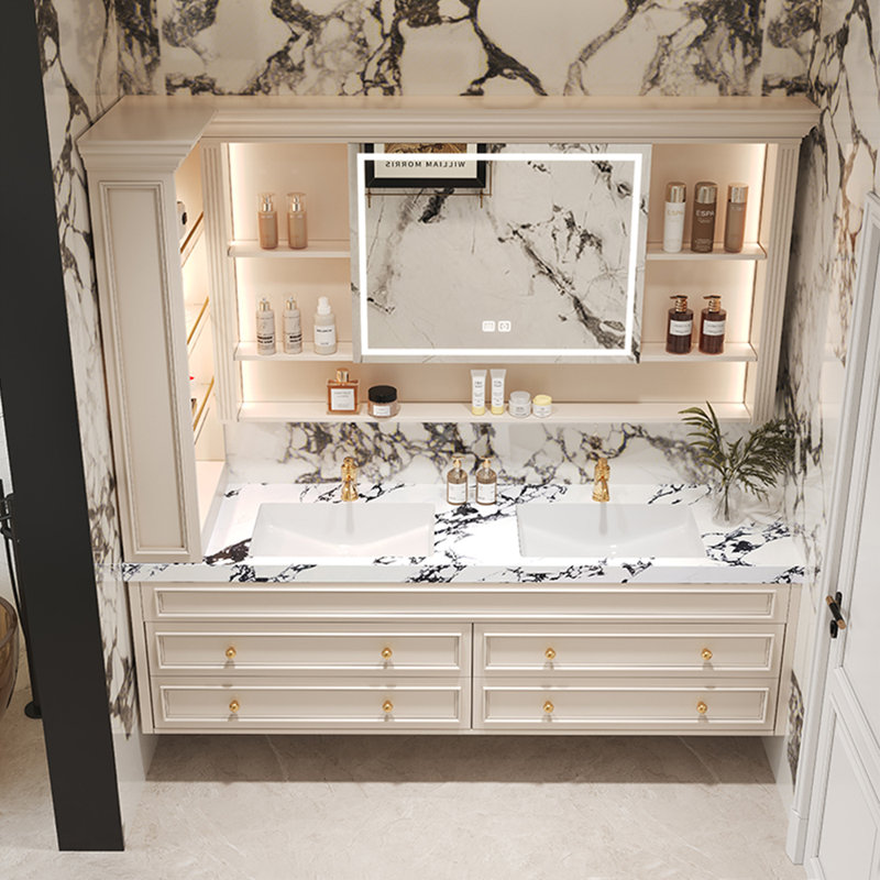 Eaker, Beige