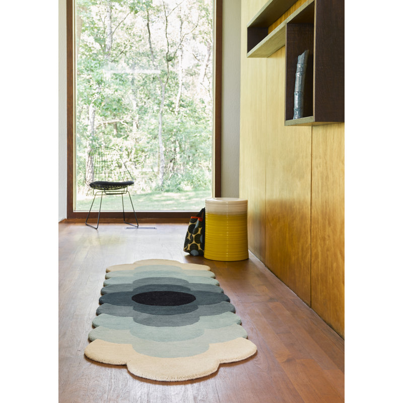 Wool Floral Area Rug in Teal/Cream/Black, Novelty 2' x 7'6"