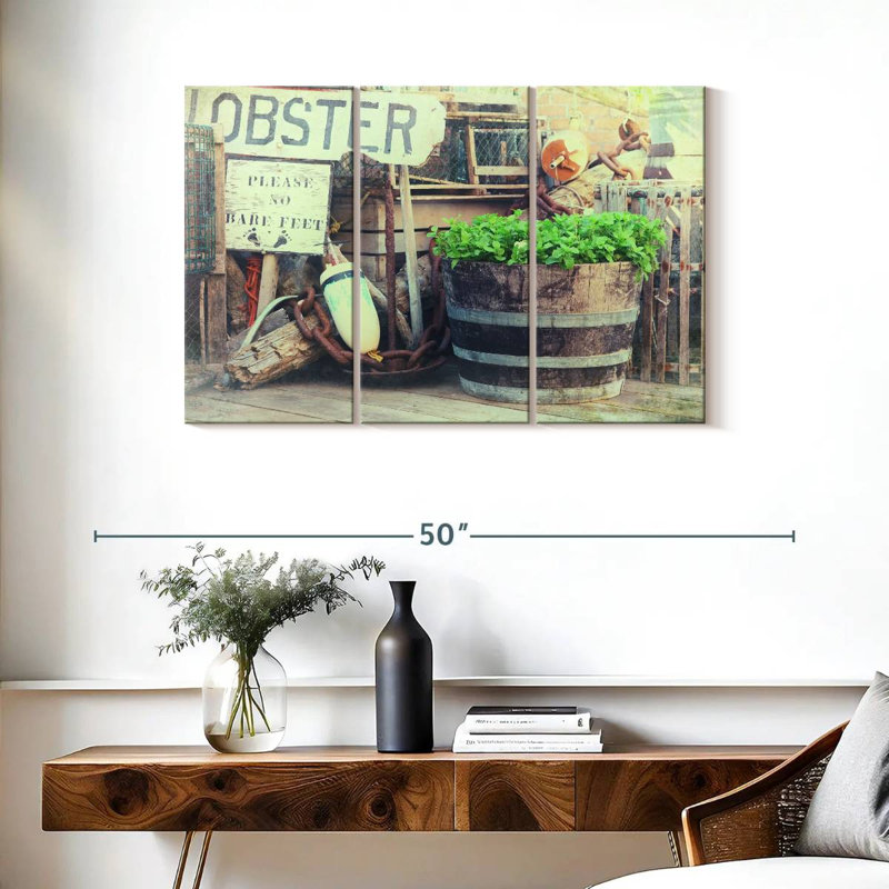 Sebbie Lobstering, 24" H x 38" W