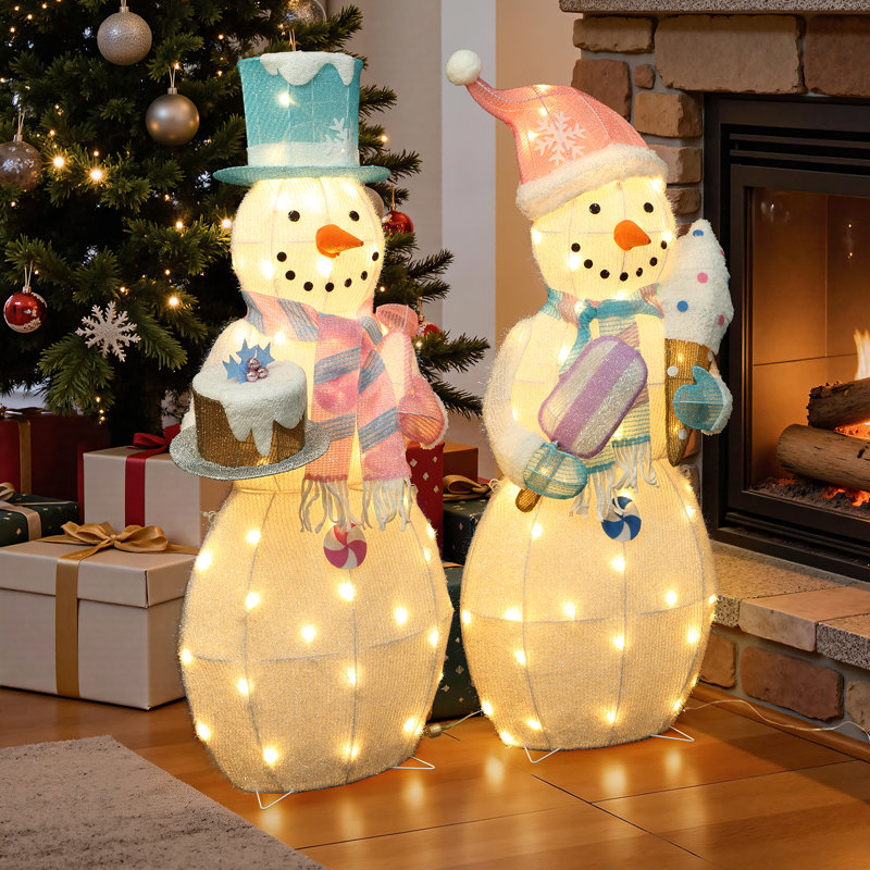 Décoration de Noël bonhomme de neige en tissu pré-illuminé sur le thème des bonbons (2 pièces)