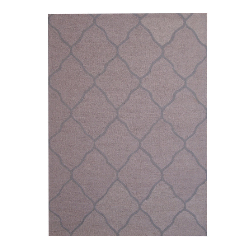 Tapis beige / gris touffeté à la main