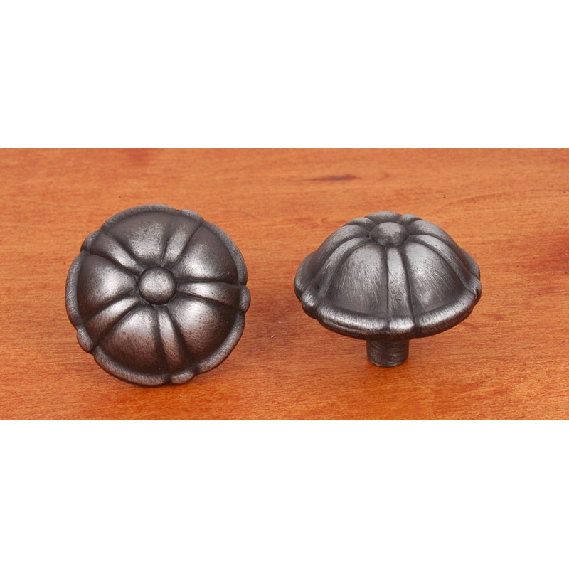 Poignée pétale CK Series, Diamètre du bouton 1,5 po, Nickel vieilli