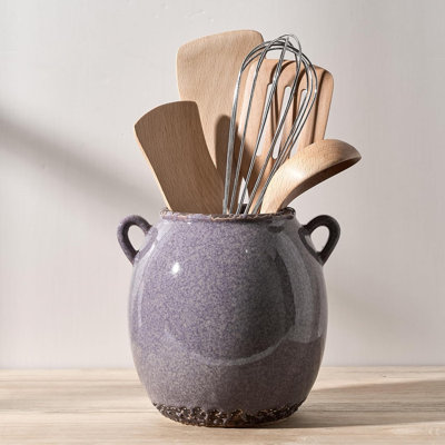 Handle-Equipped Kitchen Utensil Rack