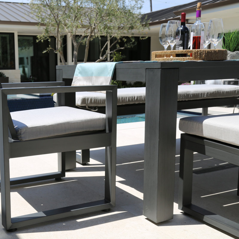 Redondo Outdoor Dining Table