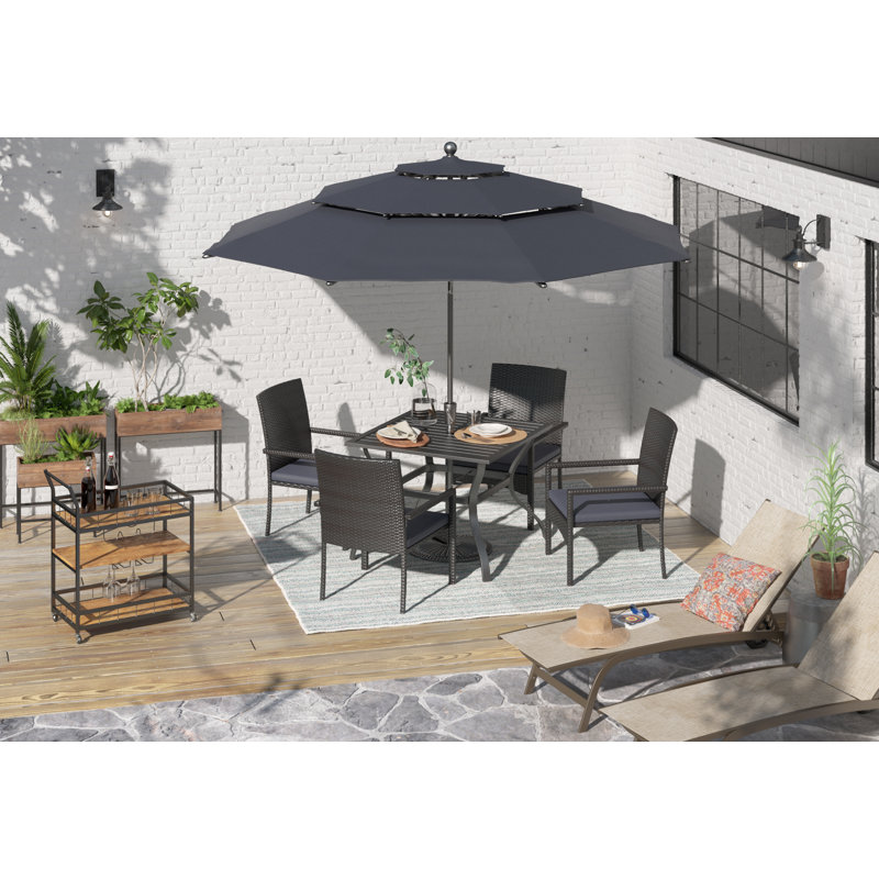 Hewitt Striped Indoor / Outdoor Rug, Square 7'10"