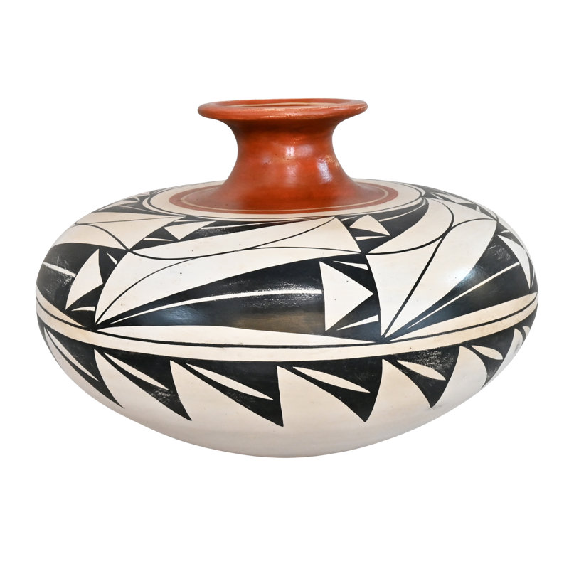 San Esteban Vase/pot