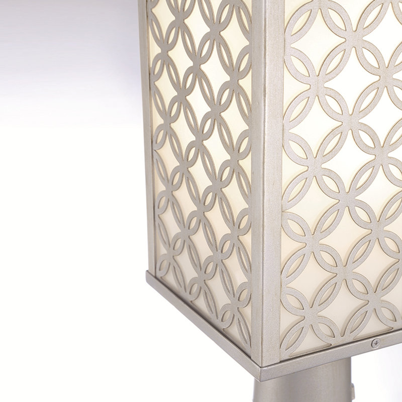 Lampadaire d'extérieur à DEL Clover - Argent vieilli avec verre blanc