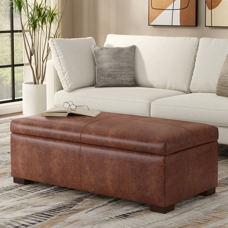 Banc repose-pieds avec rangement caché contemporain en cuir végétalien l 48 po Gabbie, Marron clair