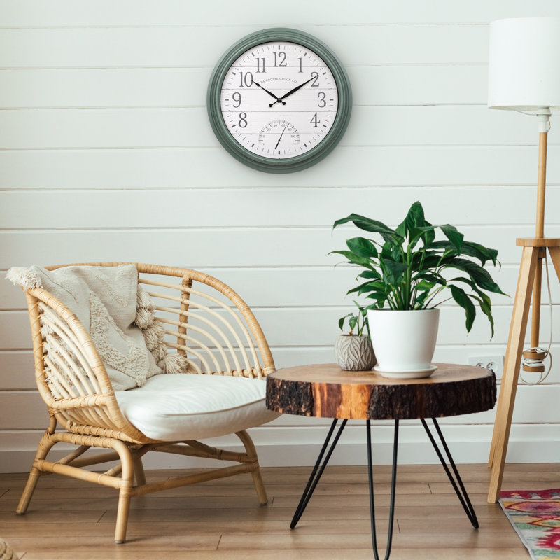 Indoor/Outdoor Quartz 15.75" Wall Clock