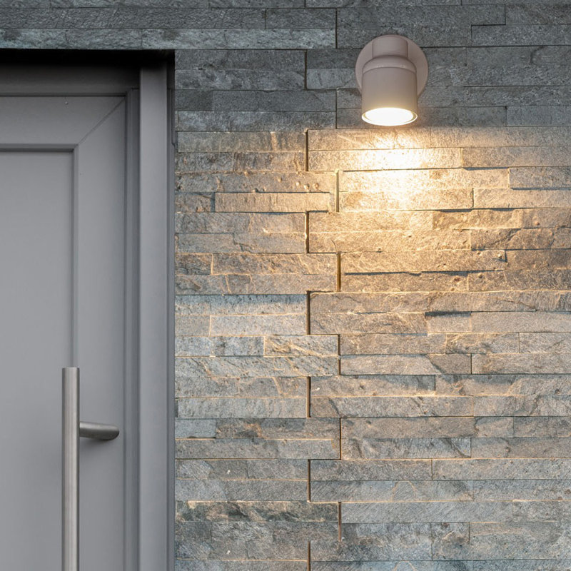 Demont Wallchiere, Satin