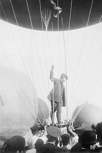Ascension de la bal de berlin-reproduction de photo, H 36 po x l 24 po