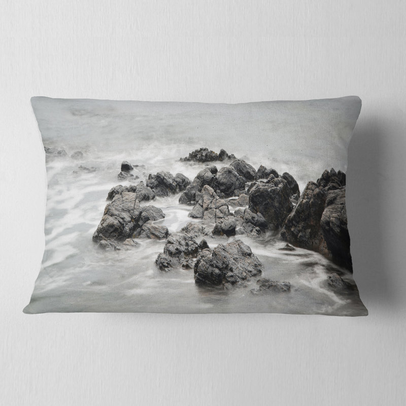 Coussin Seashore and Rocky Coastline, Rectangle, 12 po x 20 po