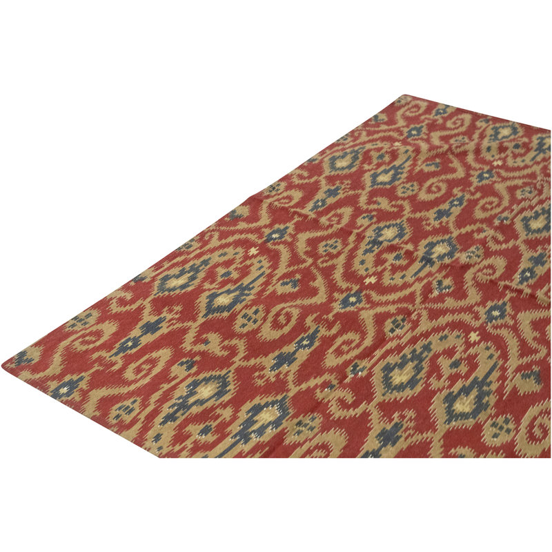 Flatweave Wool Area Rug in Red And Multi