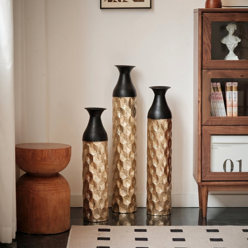 Ensemble de 3 vases de sol en métal blanc et doré, vases cylindriques élégants pour un décor moderne