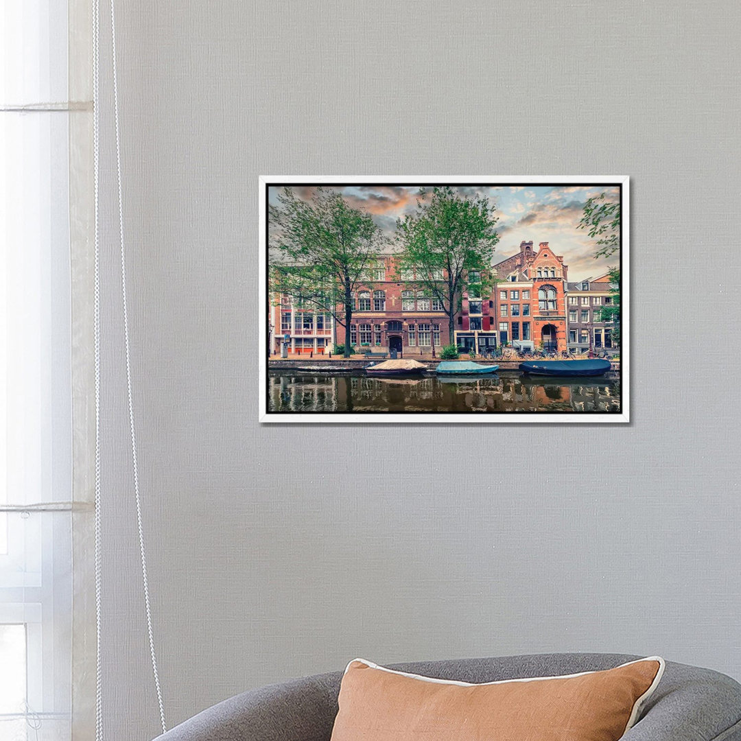 Amsterdam In The Evening von Manjik Pictures - Galerieverpackte Leinwand Giclée auf Leinwand