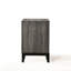 Table de chevet spacieuse 2 en gris patiné pour une chambre à coucher fonctionnelle et élégante de couleur moderne