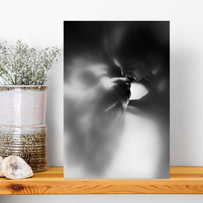 «1950S Soft-Focus Couple Kissing Classic Dramatic Retro Portrait Art mural»