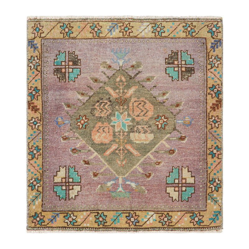 One-of-a-Kind 2'2" X 2'4" Area Rug