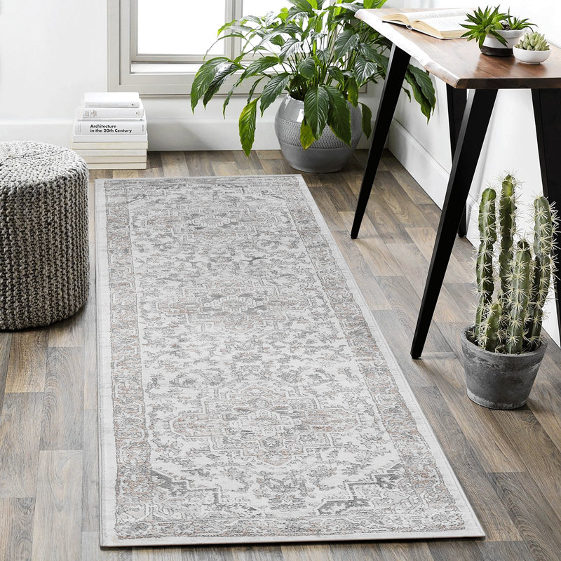 Tapis ivoire / beige / oriental, Tapis de couloir 2 pi 2 po x 8 pi
