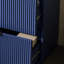 Meuble-lavabo bleu autoportant de 76 cm avec tiroirs extensibles, trous prépercés pour robinetterie de 20 cm et structure étanche, lavabo en céramique, surface