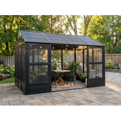 Myrdal Solarium Metal Roof
