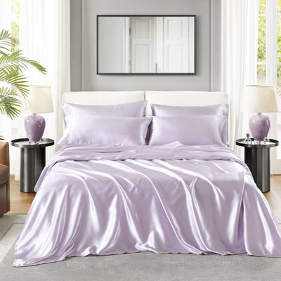 Ensemble de draps en satin très grand King Convient aux matelas de 16 po ou moins. Comprend 1 drap plat, 4 taies d'oreiller et 4 taies d'oreiller. Soyeux et tranquille. Substance. Sage literie infroissable - qualité. Contient