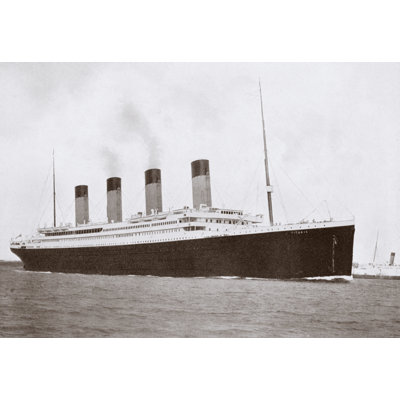 The 46 328 Tons Rms Titanic Of The White Star Line Which Sank At 2:20 Am Monday Morning April 15 1912 After Hitting Iceberg In North Atlantic - Wrapped Canvas Print