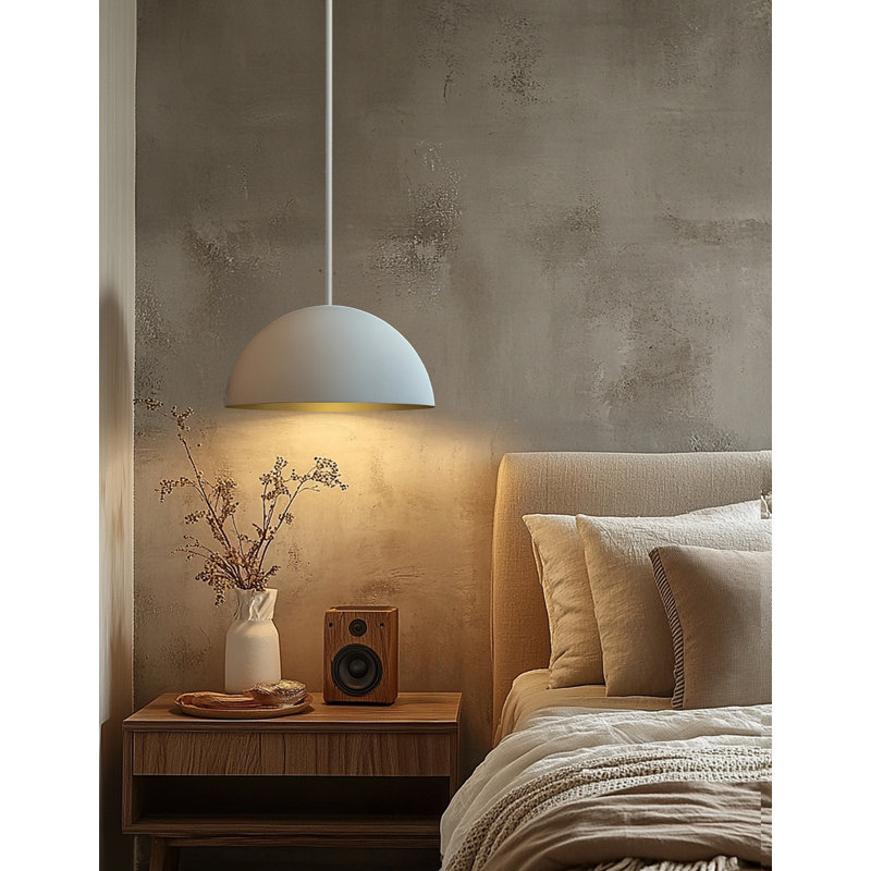 Luminaire suspendu dôme 1 lumière Elias - avec intérieur champagne doré, H 7,75 po x l 13,75 po x P 13,75 po, Blanc mat