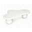 Table basse 46 po Funky Unique Modern Modern, table de salon abstraite à profil bas en bois de forme irrégulière avec pieds sphériques, tables centrales mignonnes, table à thé pour chambre à coucher, appartement, salon. Blanc.