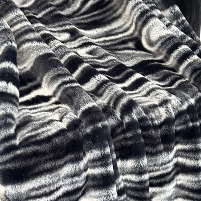 Knitted Throw Blanket
