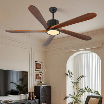 Ventilateur de plafond de 157 cm (62 pouces) sculpté en bois massif avec éclairage DEL 3CCT, moteur CC silencieux réversible à 6 vitesses, pales bicolores noir mat et noyer, télécommande, 2 tiges de suspension pour grand salon ou chambre à coucher.